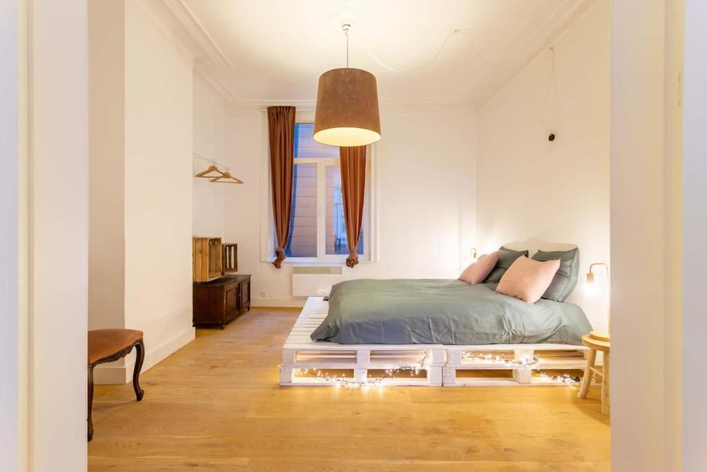 Pink Fairytale-like Apartment Antwerpen