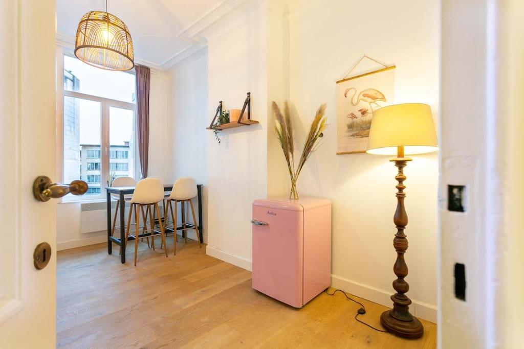 Apartment Pink Fairytale-like *